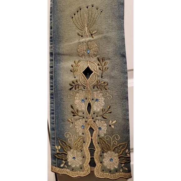 BrazilRoxx Embellished Embroidered Jeans BR 36/US 0 Faded Blue - NEW With Tags